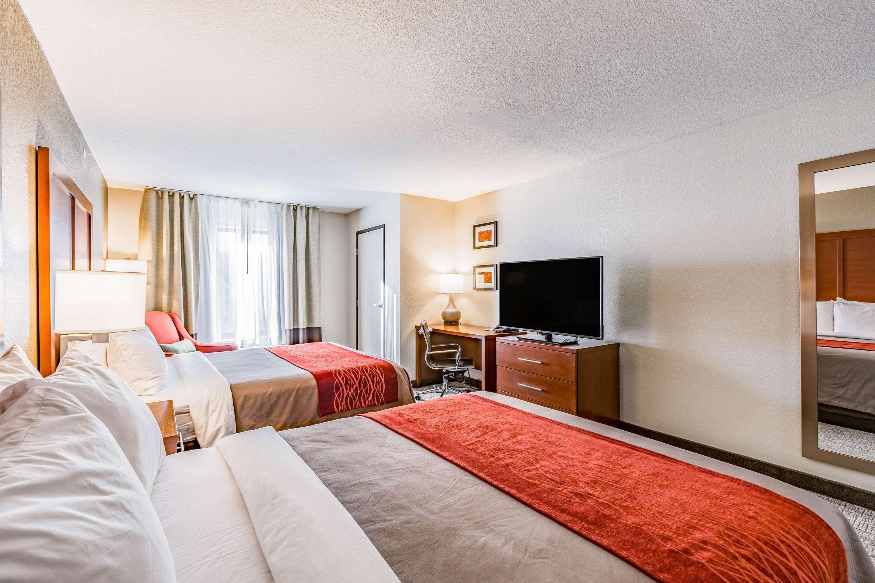 Comfort Inn Altoona-Des Moines Екстериор снимка