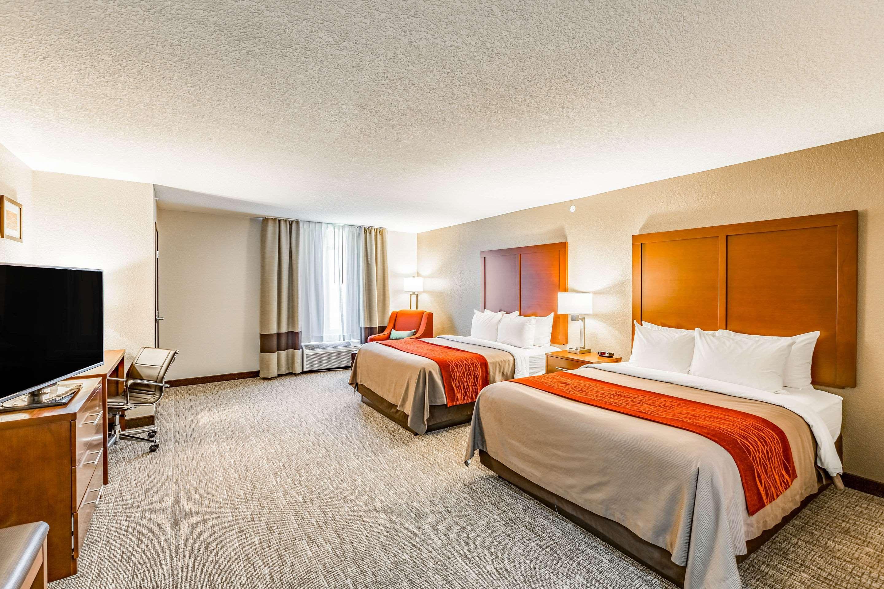 Comfort Inn Altoona-Des Moines Екстериор снимка