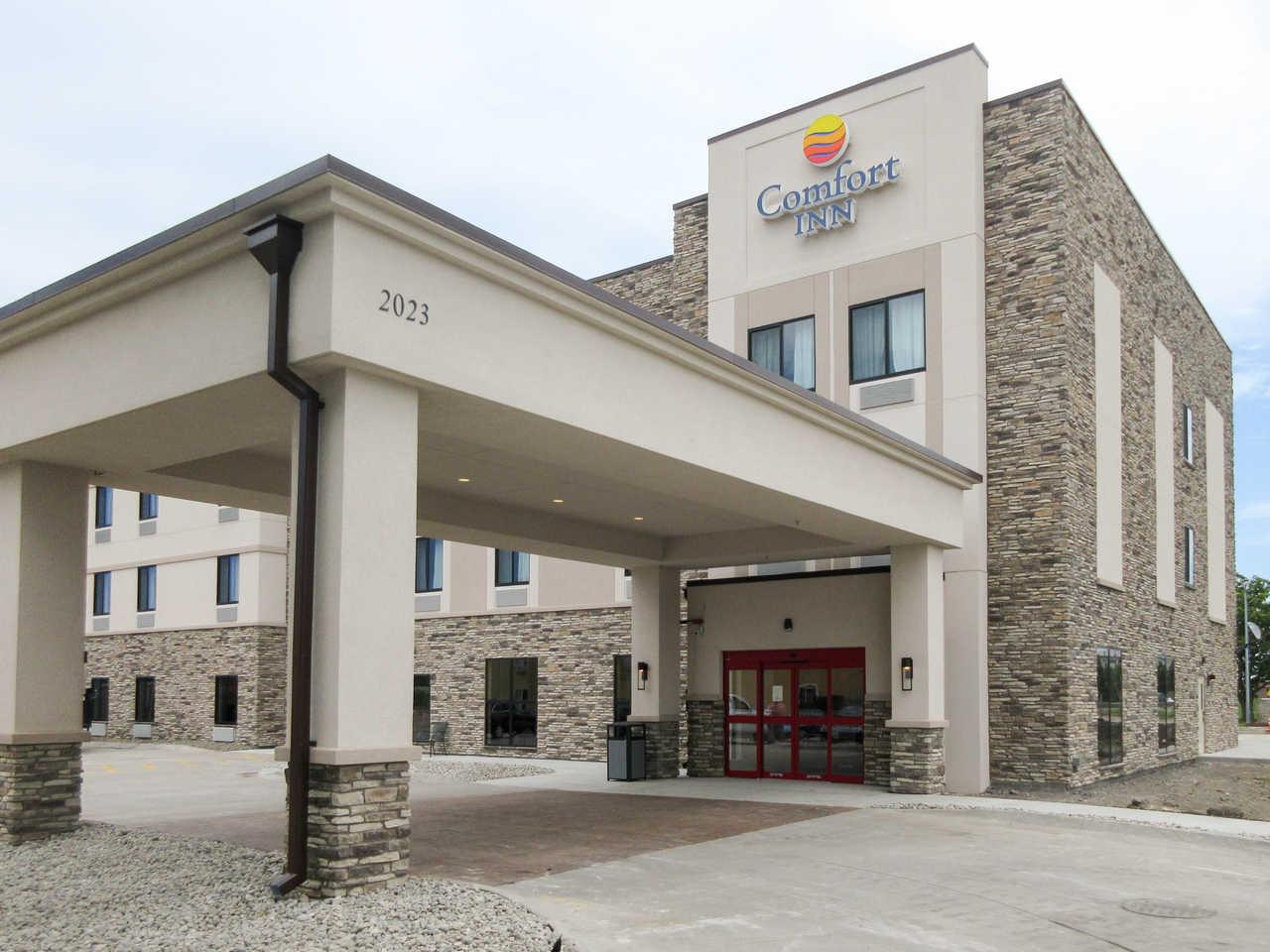 Comfort Inn Altoona-Des Moines Екстериор снимка