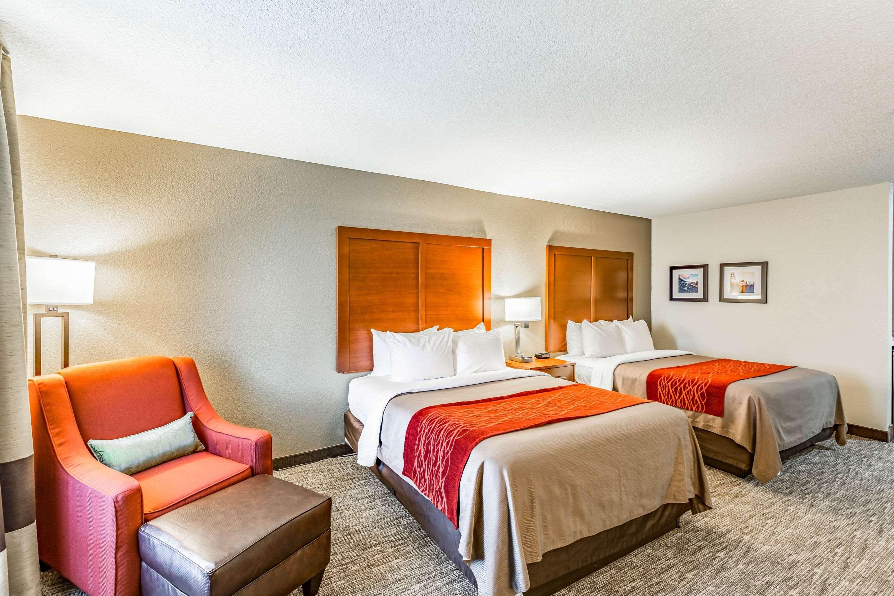 Comfort Inn Altoona-Des Moines Екстериор снимка